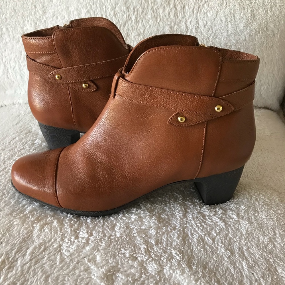 brown ankle boots. Size 9